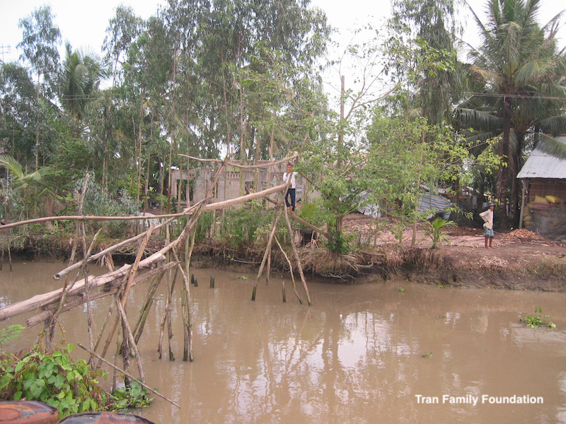 Photo of rural bridge in Vietnam